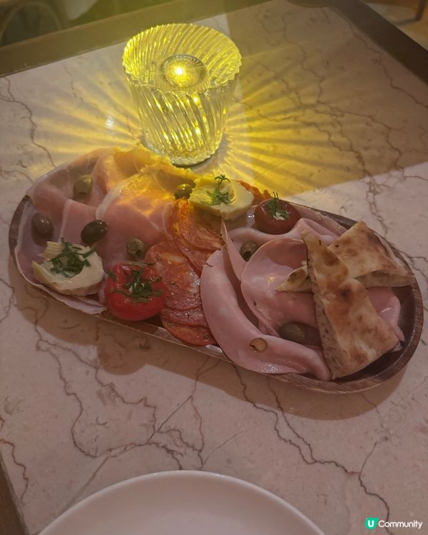 韓式K-Drama Pizza登場! 🍕🍕🍕