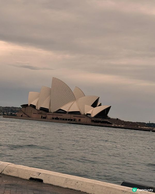 兩女子首次踏足澳洲之旅