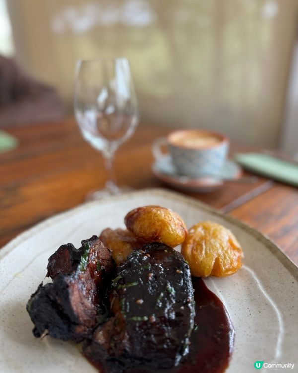 兩女子首次踏足澳洲之旅