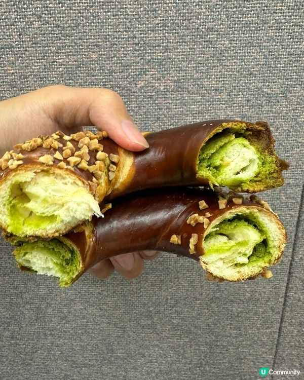 抹茶奶酥德式貝果🥯！外脆內軟😋！