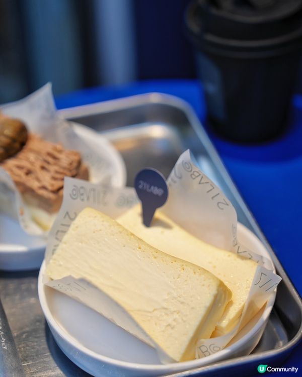 油麻地轉角Cafe小店🤤！勁軟滑cheese cake😋