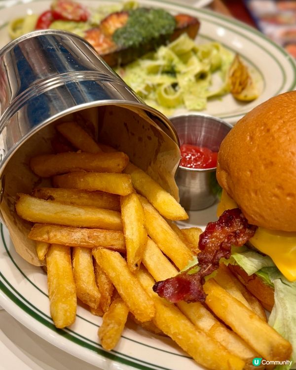 旺角Moko優雅Cafe 必試開心果美式鬆餅💚🥞