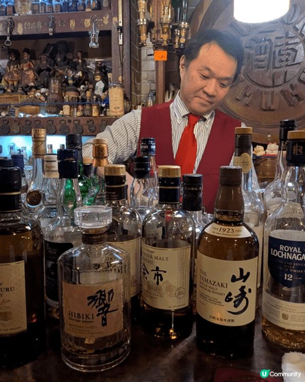 1) 這是大阪一間一人經營的小型酒吧，去年到過一次後認識了老...