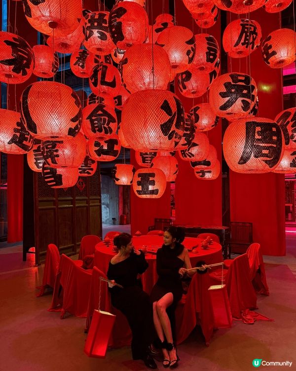 深圳的展覽活動中，新年賀主題展覽是一個非常受歡迎的選擇。