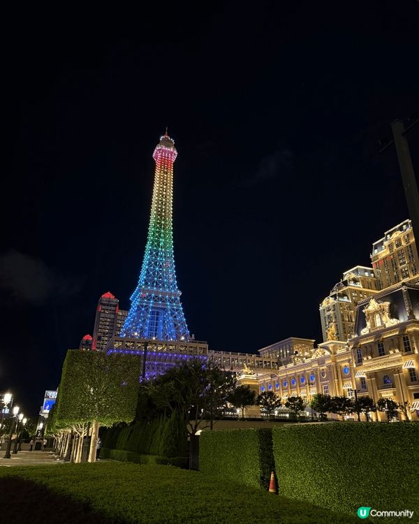 1. 澳門倫敦人巴黎人夜景照  