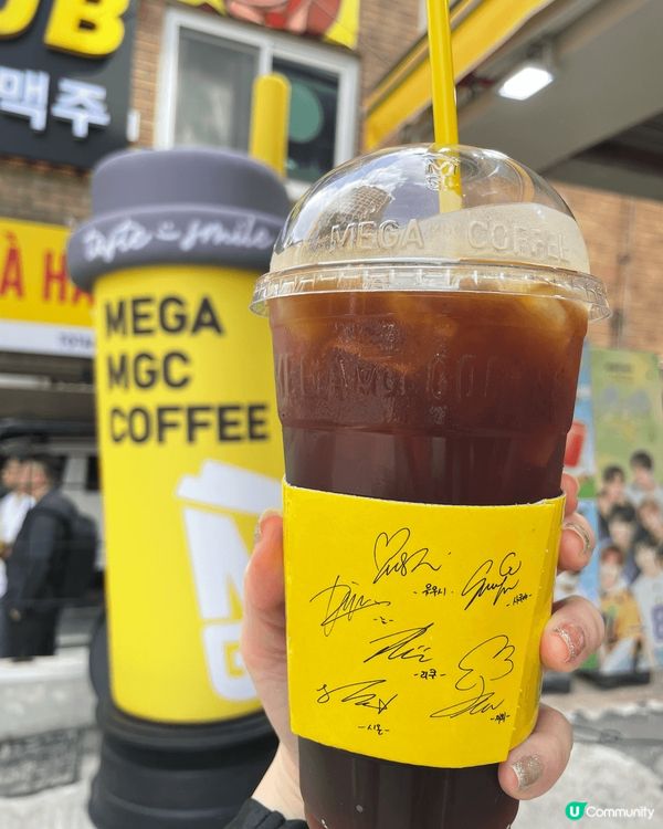 去首爾當然要食拉麵，韓國人煮拉麵真係另一個境界，普通咁煮都好...