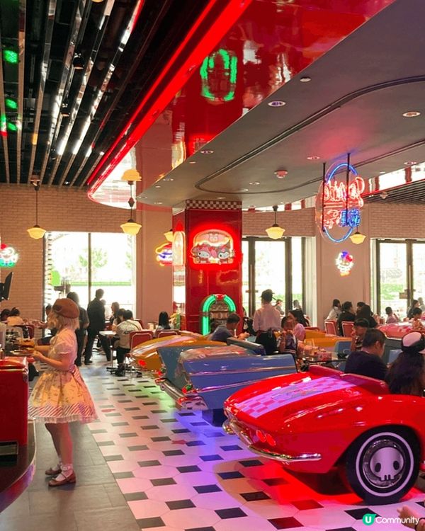 朋友收到賭場送的免費酒店住宿，所以跟朋友去了澳門玩兩日一夜。...