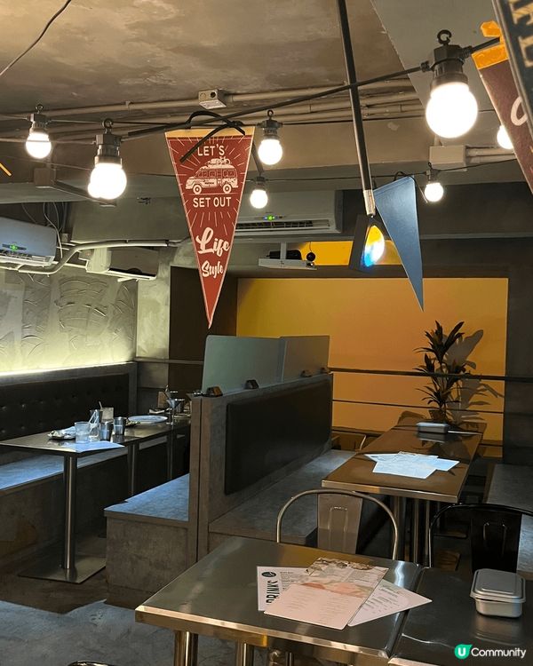 我好鍾意旺角呢間兩層少女粉色主題同露營風打卡Cafe🫶🏻 因...