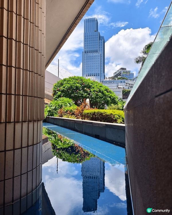 天氣非常炎熱，在尖東攝影的相片，也可以同陽光玩遊戲一下，不過...