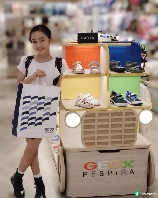 放暑假返學鞋唔啱著？👟👧🏻