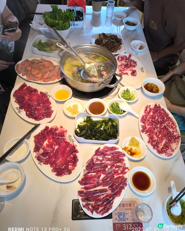 潮州牛肉火鍋2-3人餐，5人都食唔完