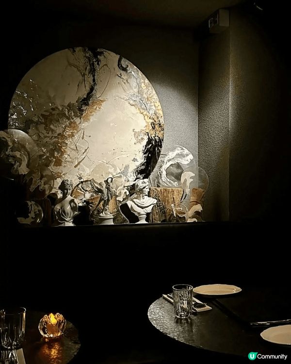 The Pearl 位於尖沙咀瑞生酒店，係一間好有特色嘅餐廳...