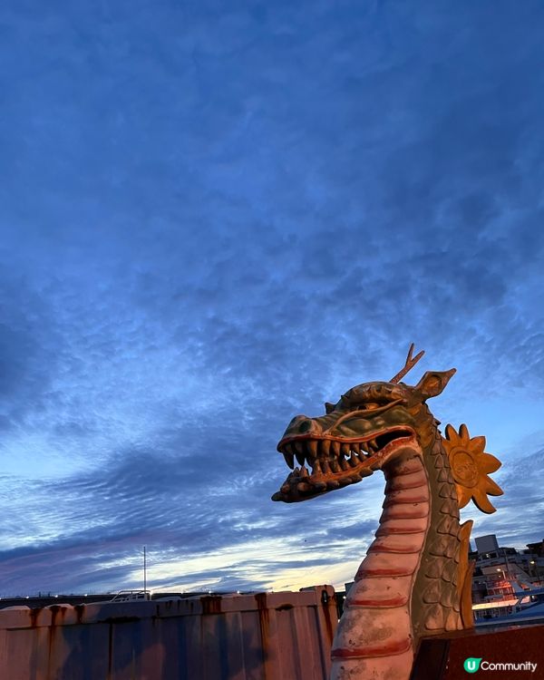 1.  那霸玩樂攻略！🏯 必去首里城、國際通！🛍️🌊