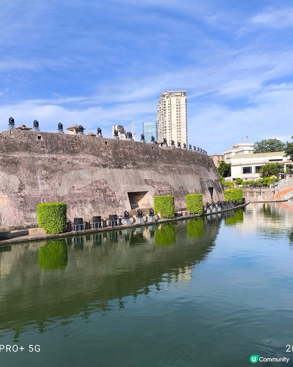 保存得很好的古蹟，無味清潔，人不多，很好逛。還有博物館但係博...