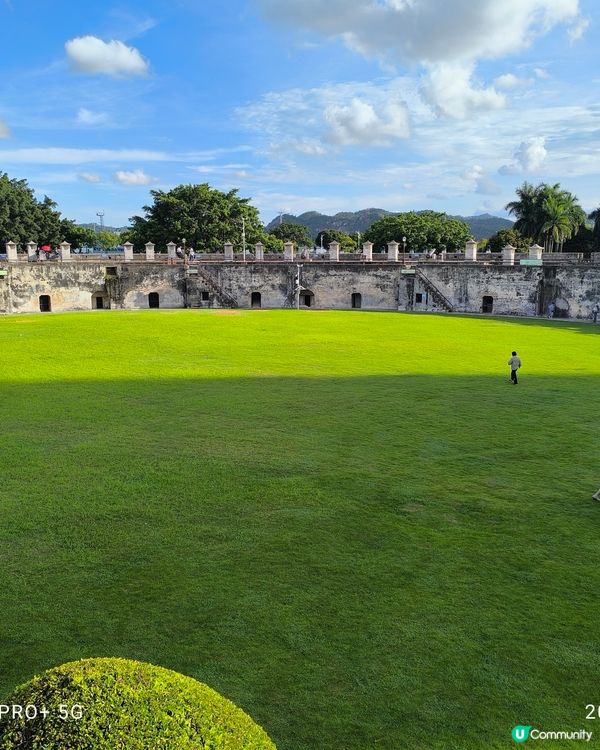 保存得很好的古蹟，無味清潔，人不多，很好逛。還有博物館但係博...