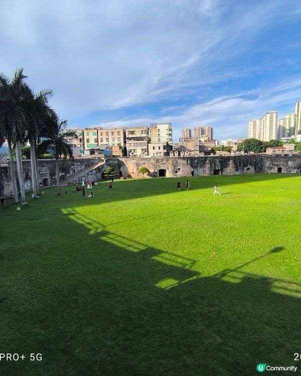 保存得很好的古蹟，無味清潔，人不多，很好逛。還有博物館但係博...