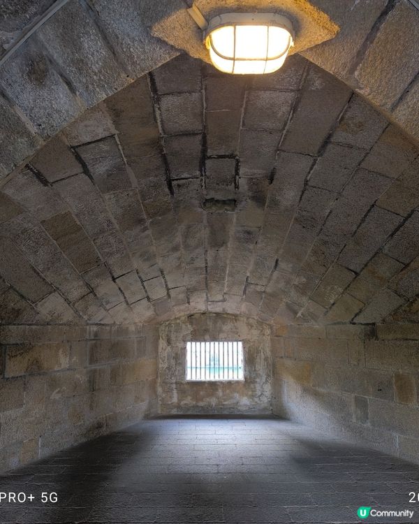 保存得很好的古蹟，無味清潔，人不多，很好逛。還有博物館但係博...