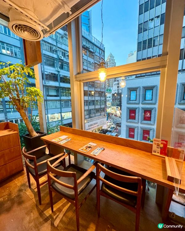 K11樓底高開揚舒適cafe  食物質素高