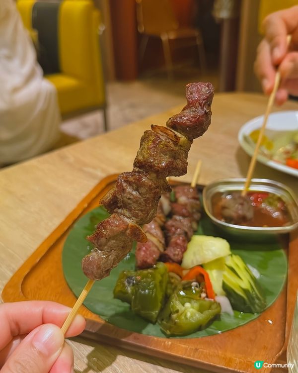 炭燒和牛串+大蝦柚子沙律😋泰國菜正到爆！ #中環美食