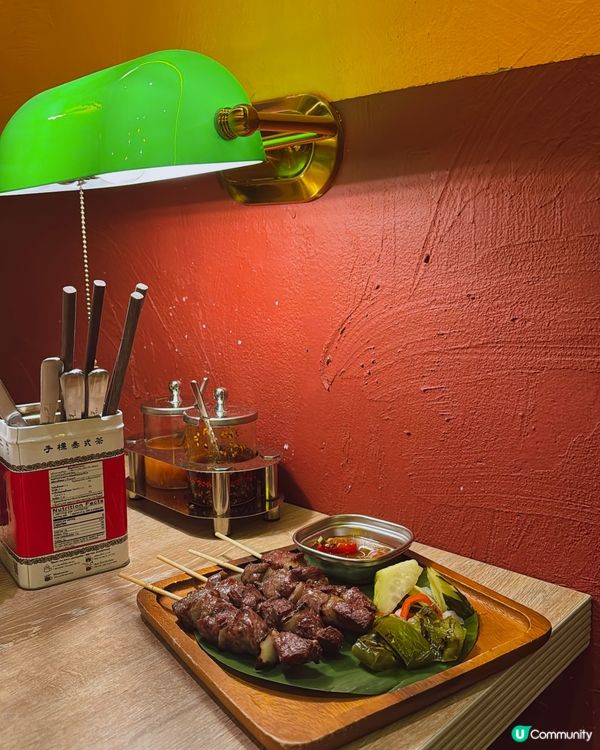 炭燒和牛串+大蝦柚子沙律😋泰國菜正到爆！ #中環美食