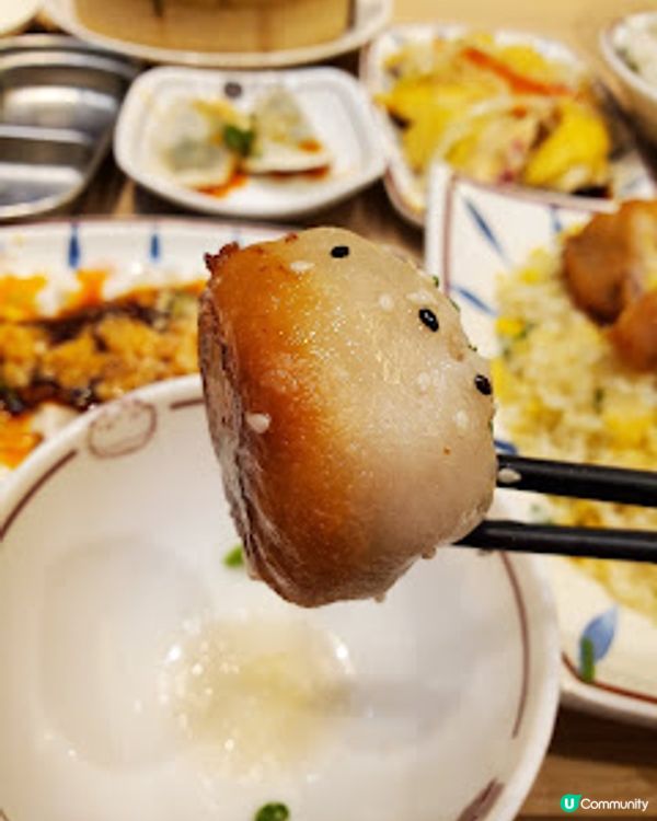 堅信號上海生煎皇．生煎包爆汁、蔥油雞滑到震！