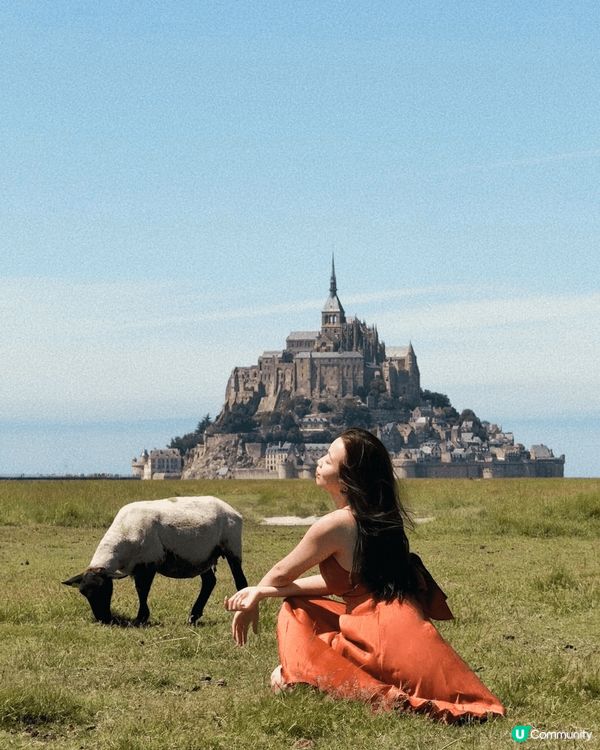 法國聖米歇爾山有一望無際的草原，能和羊群合照。意大利的五漁村...