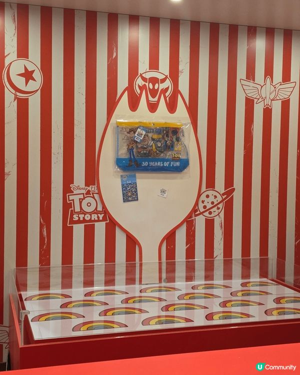 這個週末終於來朝聖新濠影匯的「玩具總動員30週 年」主題活動...