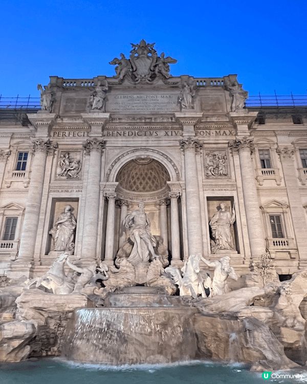 最近去了意大利旅遊，終於親身看到了以前只有在書本上看到的名勝...