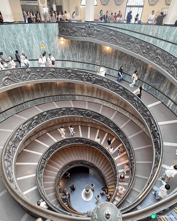 最近去了意大利旅遊，終於親身看到了以前只有在書本上看到的名勝...