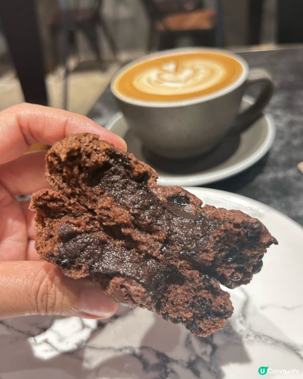 又去嘆個下午茶 💕 香烤牛腹肉配金薯藜麥沙律