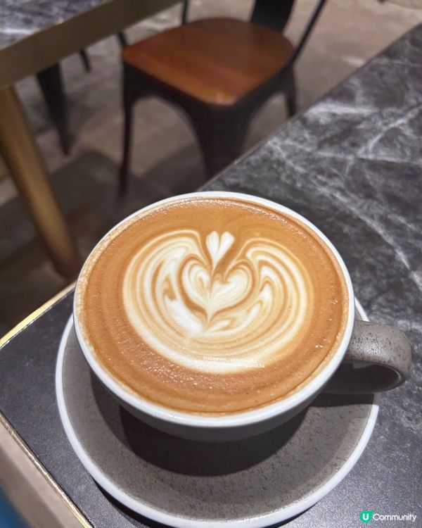 又去嘆個下午茶 💕 香烤牛腹肉配金薯藜麥沙律