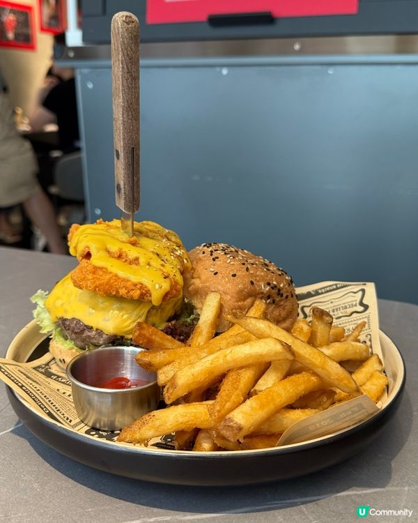 銅鑼灣美食打卡！😋 黑松露意粉超正！🍝