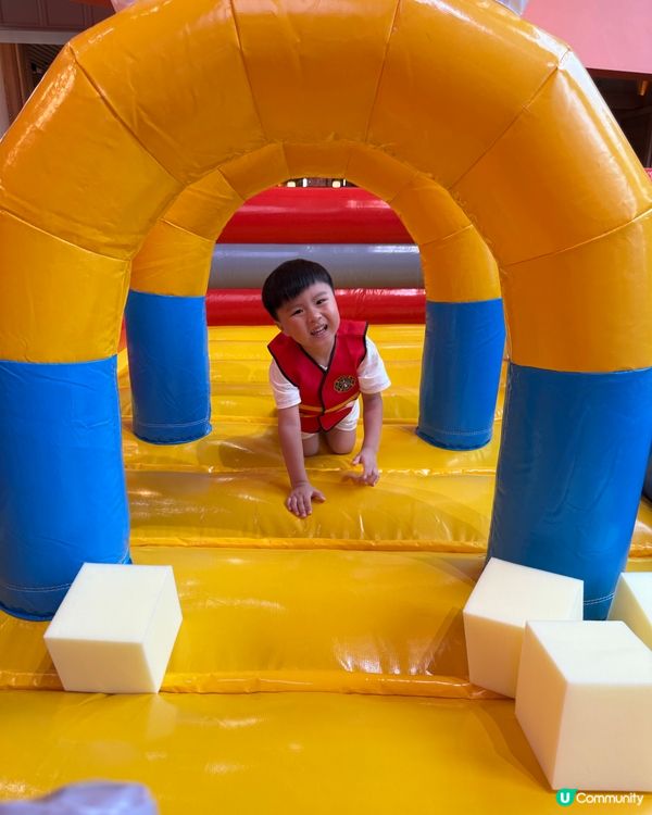 🧑‍🚒全港首創｢夏日放電消防局｣巨型充氣彈床🪓