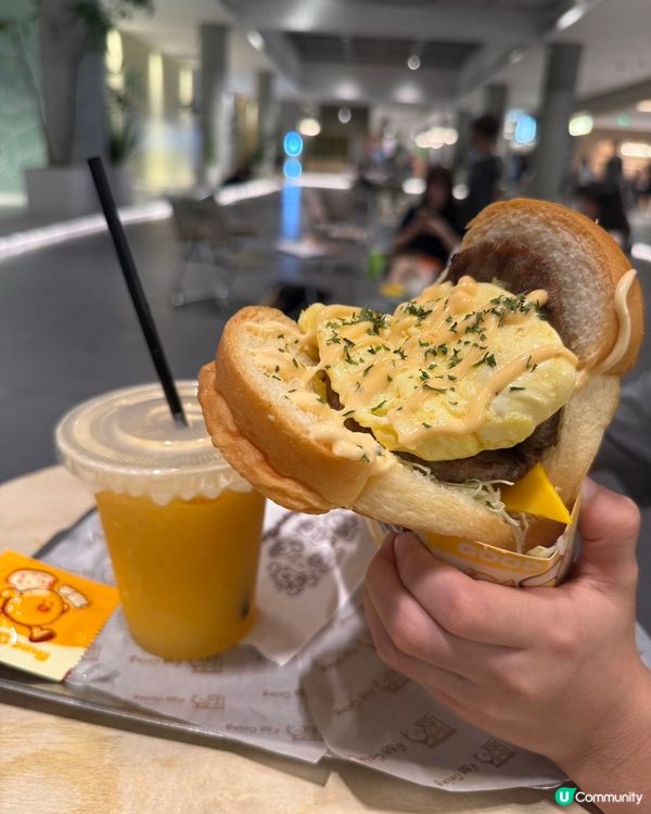 1. 海岸城下午茶🤤！厚蛋三明治超正！😋