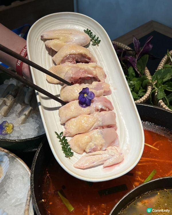 終於食到恨左好耐嘅貴州紅酸湯火鍋啦！