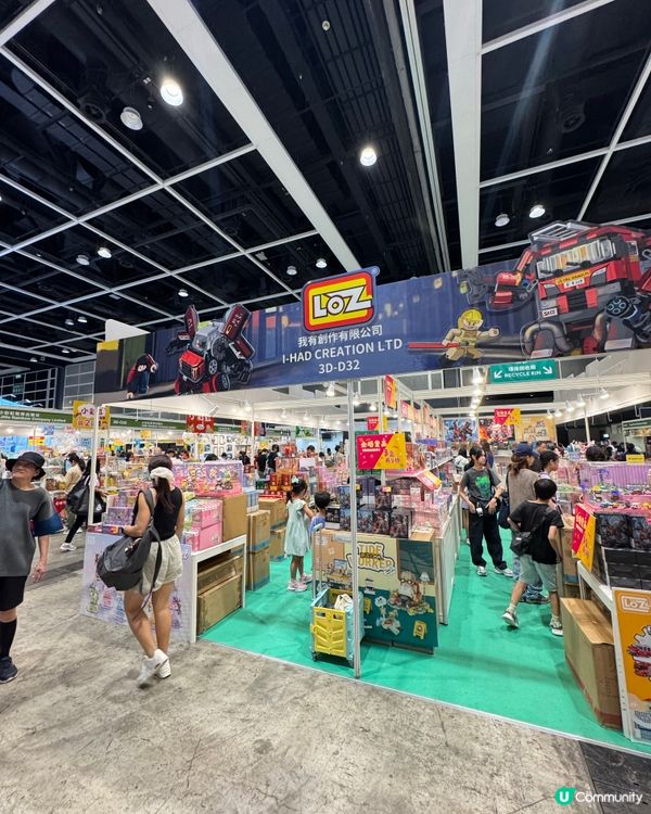 太多chiikawa精品的書展