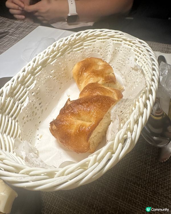 尖沙咀半地牢意大利餐廳