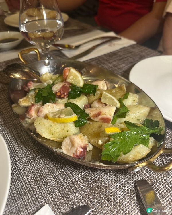 尖沙咀半地牢意大利餐廳