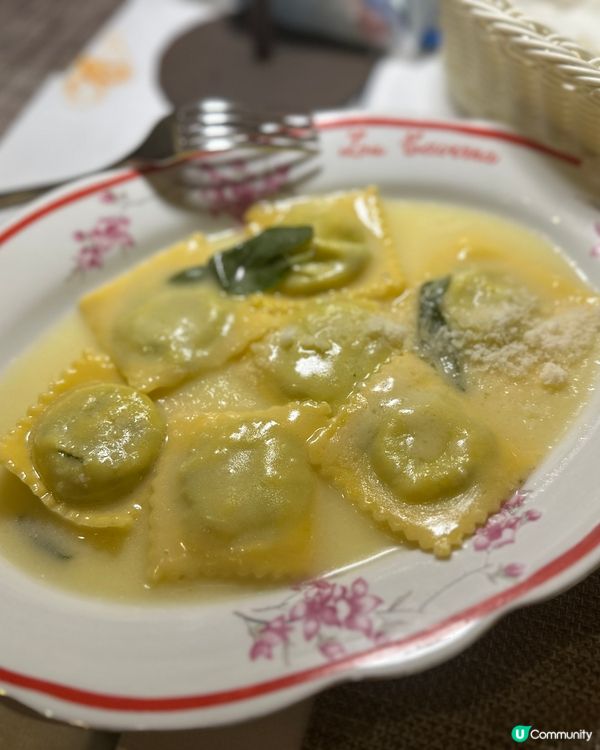 尖沙咀半地牢意大利餐廳