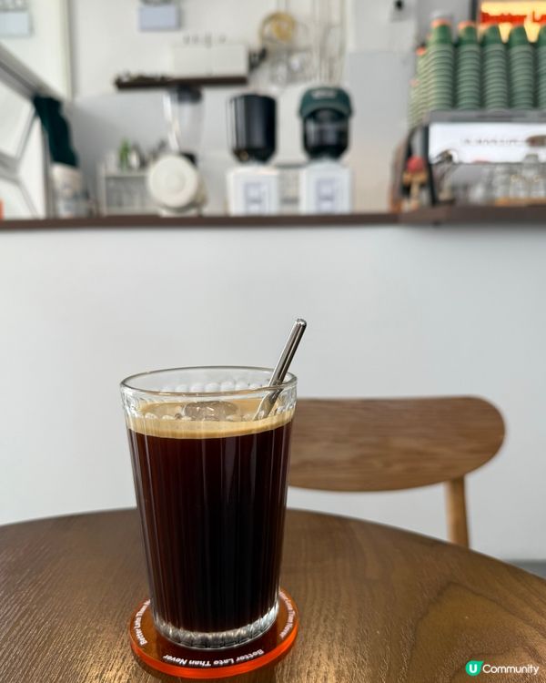 銅鑼灣⭐️橙綠撞色咖啡店☕️避開人潮chill下