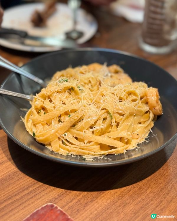 1.  生日飯局😋！炸洋蔥必點🧅！牛扒五成熟💯！