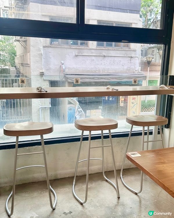 自家熬製無味精湯底上海麵店🍜