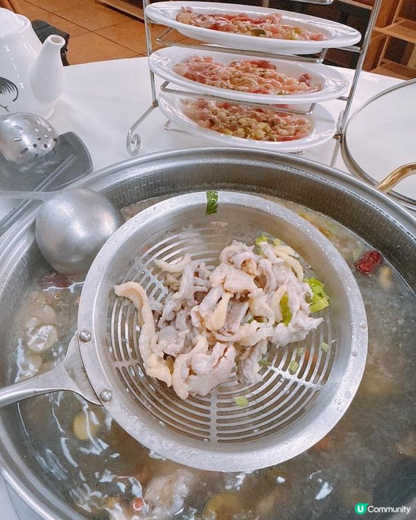 親民價吃脆皮雞煲 