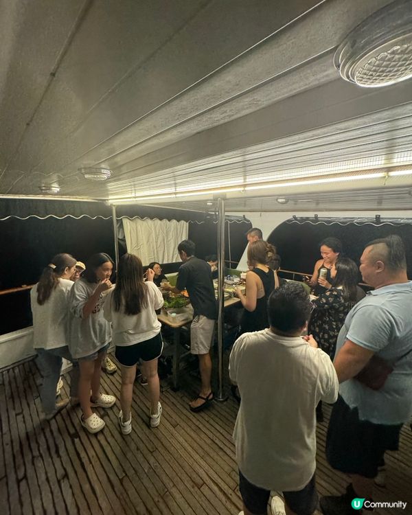 西貢夜釣墨魚團！🦑 包船出海勁好玩！🤤 晚餐超豐富！