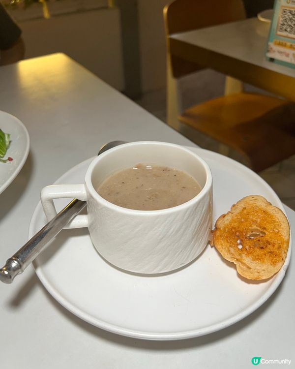 ʚ♡ 人氣慶祝餐廳  • 甜品畫碟精緻用心 ♡ɞ