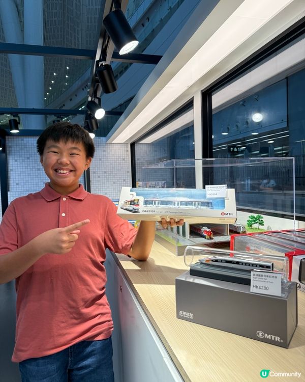 高鐵站新店開張！🚄 模型迷衝呀！