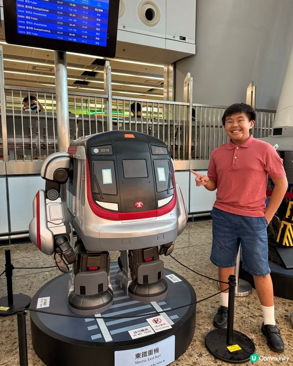 高鐵站新店開張！🚄 模型迷衝呀！