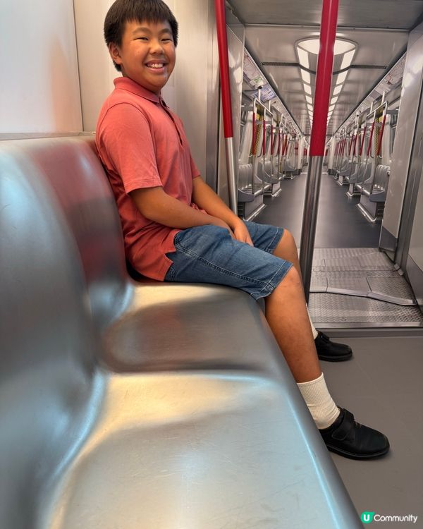 高鐵站新店開張！🚄 模型迷衝呀！