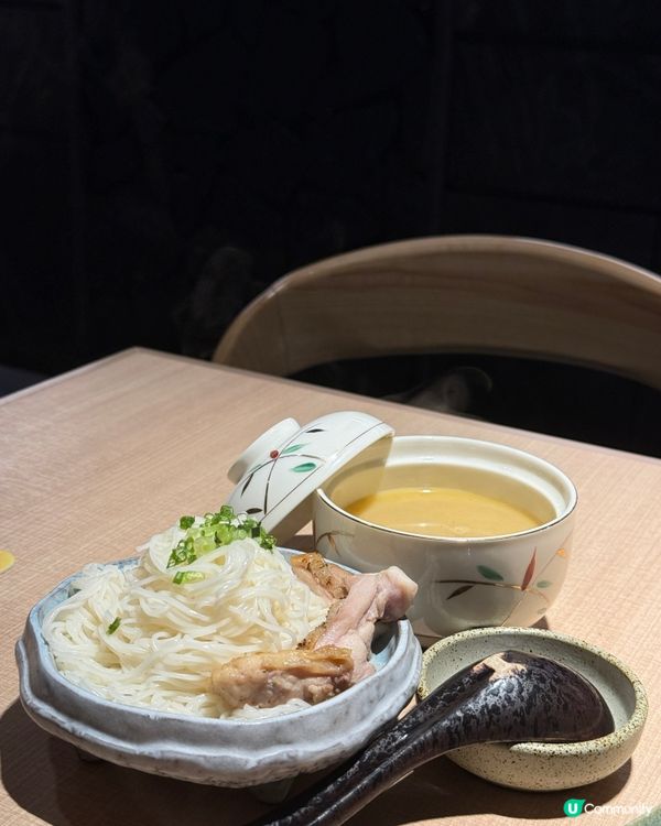 一行入黎，環境唔只好似月亮咁華麗🌙，連食物都係😆