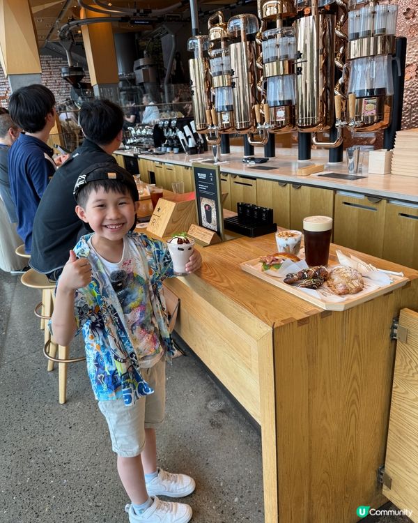 最美的日本星巴克-東京烘焙工坊 